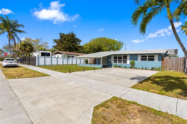 6881 Douglas Street, Hollywood, FL 33024