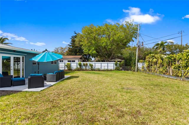 6881 Douglas Street, Hollywood, FL 33024