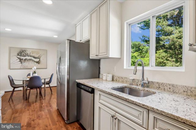9235 HUMMINGBIRD TER, Gaithersburg, MD 20879