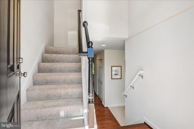 9235 HUMMINGBIRD TER, Gaithersburg, MD 20879