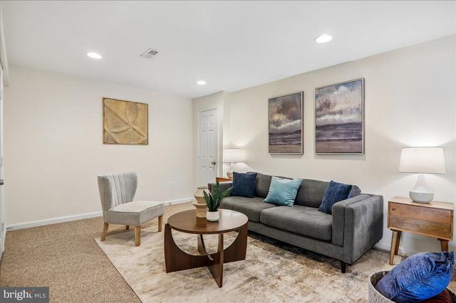9235 HUMMINGBIRD TER, Gaithersburg, MD 20879