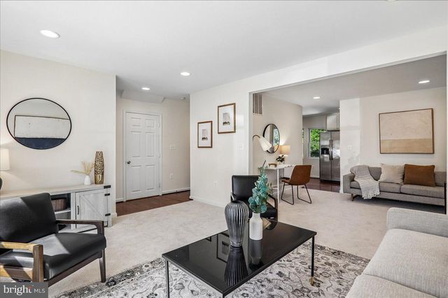 9235 HUMMINGBIRD TER, Gaithersburg, MD 20879