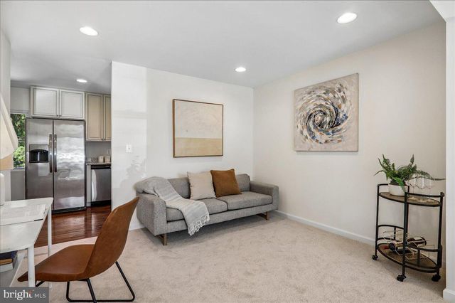 9235 HUMMINGBIRD TER, Gaithersburg, MD 20879