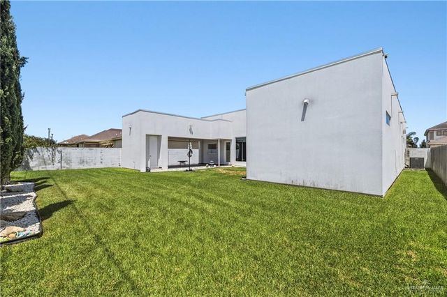 4815 Juno Drive, Edinburg, TX 78539