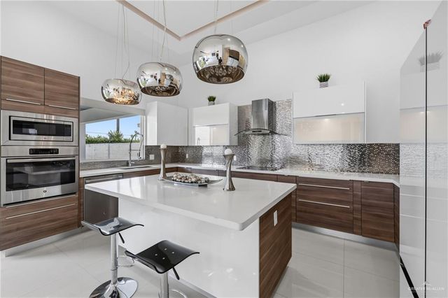 4815 Juno Drive, Edinburg, TX 78539