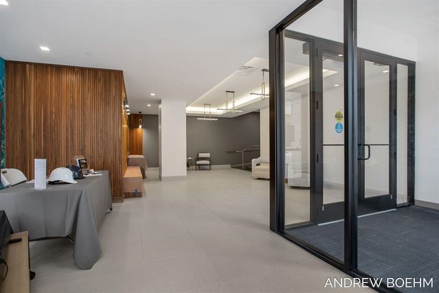 159 S River Avenue 305, Holland, MI 49423