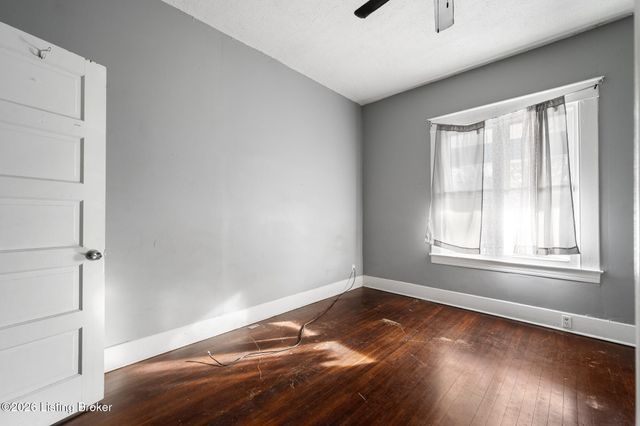 2219 W Oak St, Louisville, KY 40210