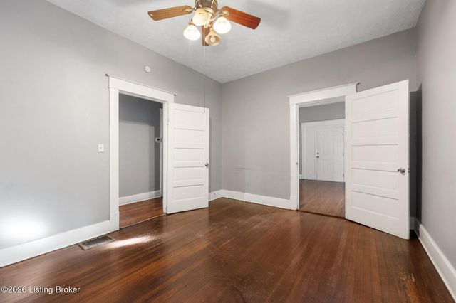 2219 W Oak St, Louisville, KY 40210