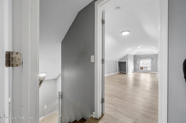 2219 W Oak St, Louisville, KY 40210