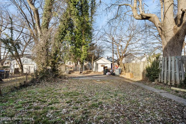 2219 W Oak St, Louisville, KY 40210