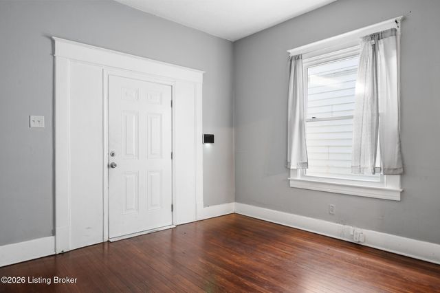 2219 W Oak St, Louisville, KY 40210