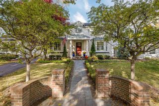 265 Williams Avenue, Grosse Pointe Farms, MI 48236