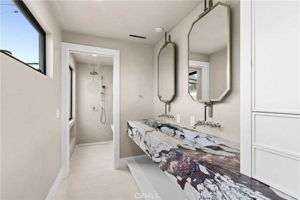 Image 28 of property listing at 113 Grand Canal, Newport Beach, CA 92662