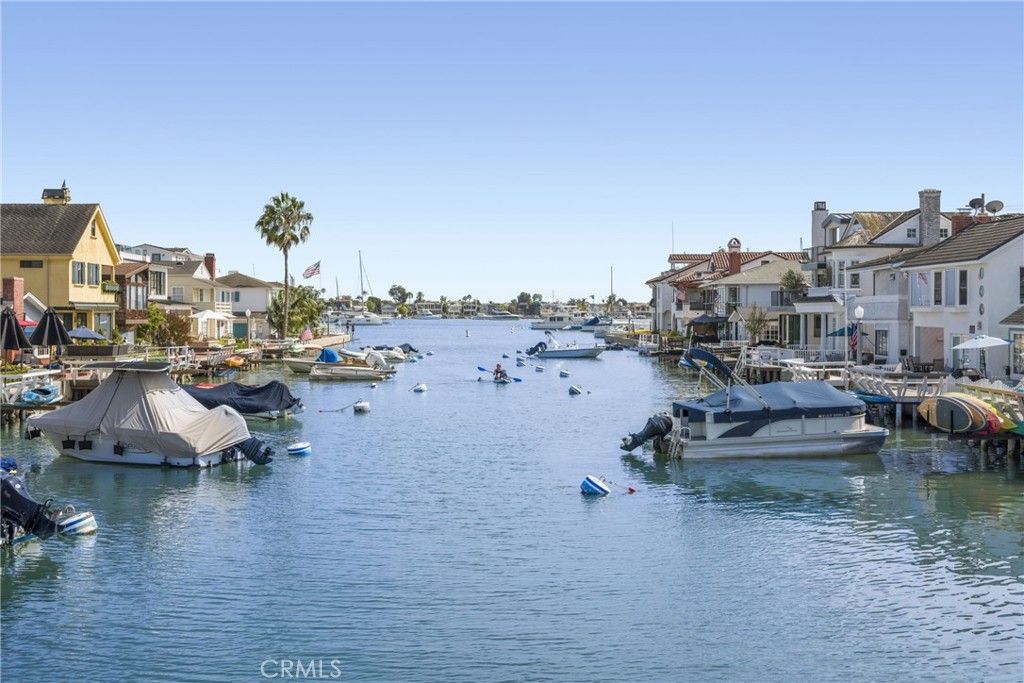 Image 41 of property listing at 113 Grand Canal, Newport Beach, CA 92662