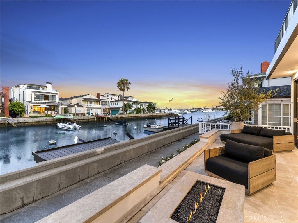 Image 42 of property listing at 113 Grand Canal, Newport Beach, CA 92662