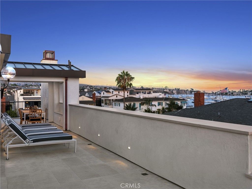 Image 47 of property listing at 113 Grand Canal, Newport Beach, CA 92662