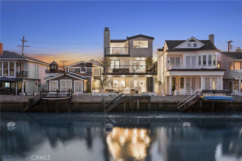Image 50 of property listing at 113 Grand Canal, Newport Beach, CA 92662