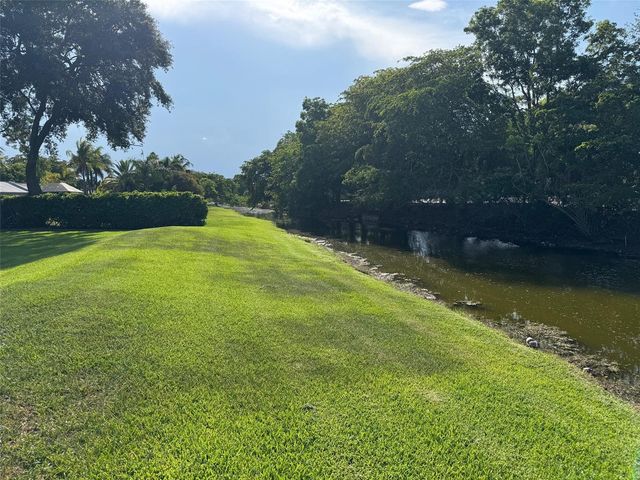 9552 SW 1ST Court 3-F, Coral Springs, FL 33071