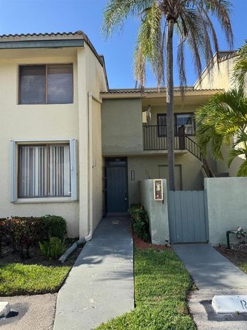 9552 SW 1ST Court 3-F, Coral Springs, FL 33071