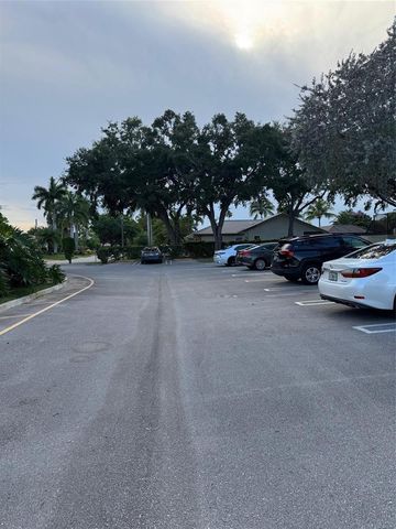 9552 SW 1ST Court 3-F, Coral Springs, FL 33071
