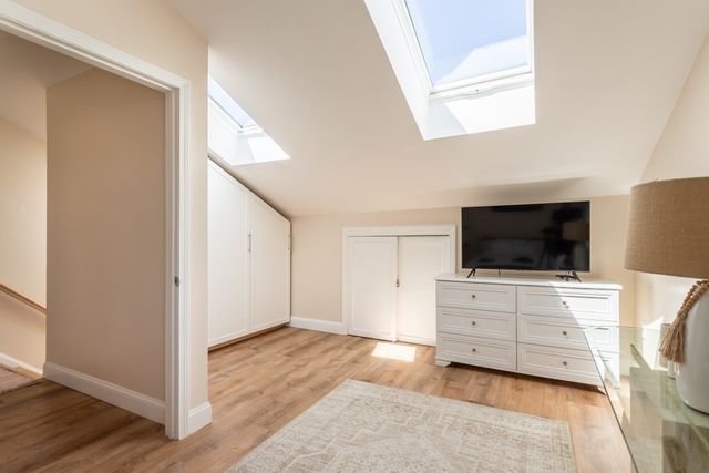 5 Everett Ct Apt 2B, Boston, MA 02128