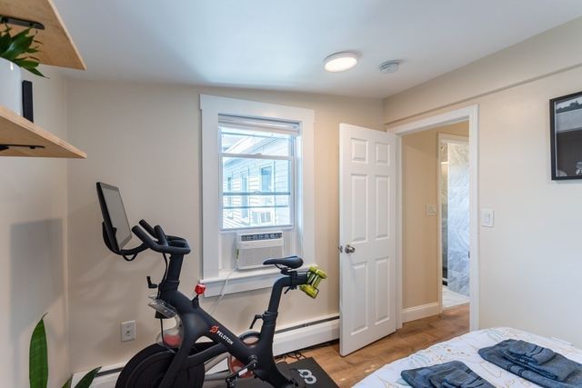 5 Everett Ct Apt 2B, Boston, MA 02128