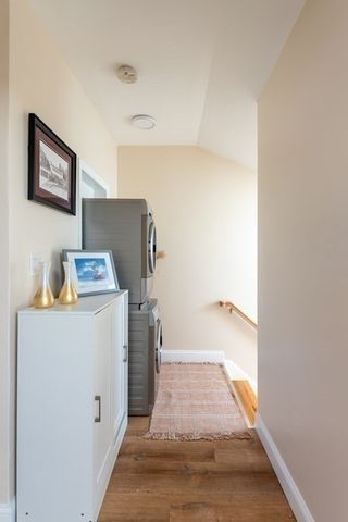 5 Everett Ct Apt 2B, Boston, MA 02128