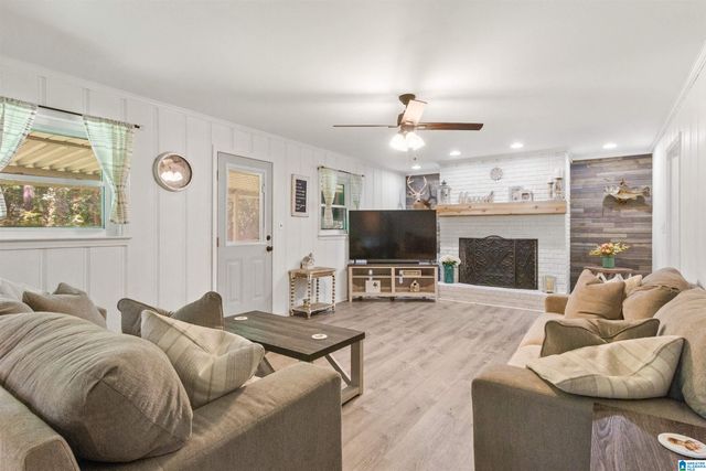 5602 N HIGHWAY 69, Northport, AL 35473