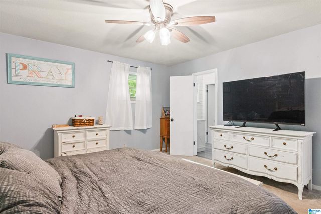 5602 N HIGHWAY 69, Northport, AL 35473