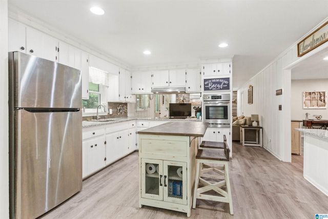 5602 N HIGHWAY 69, Northport, AL 35473