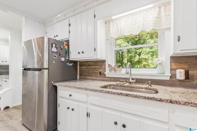 5602 N HIGHWAY 69, Northport, AL 35473