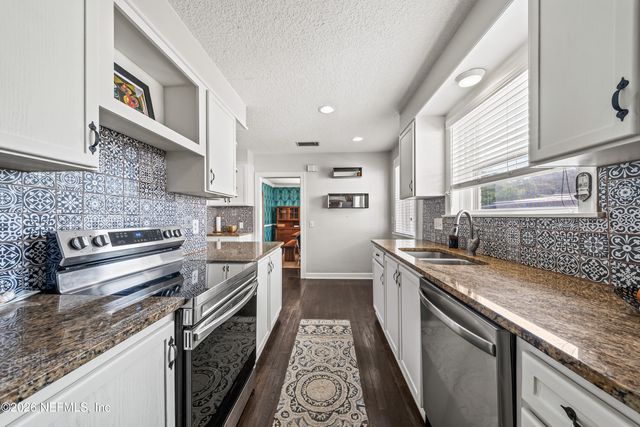 1130 MONTICELLO Road, Jacksonville, FL 32207
