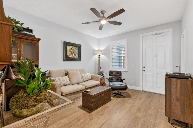 191 Soriano Drive, Jupiter, FL 33458