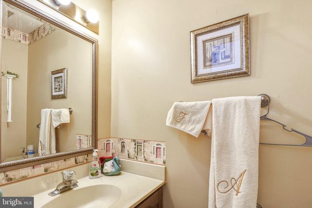 7402 MORRISON DR, Greenbelt, MD 20770