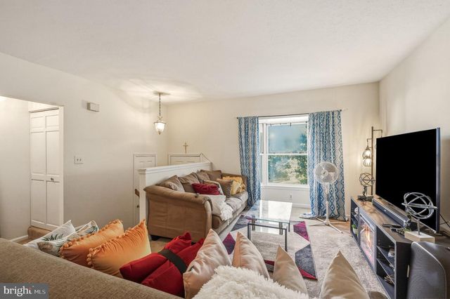 7402 MORRISON DR, Greenbelt, MD 20770