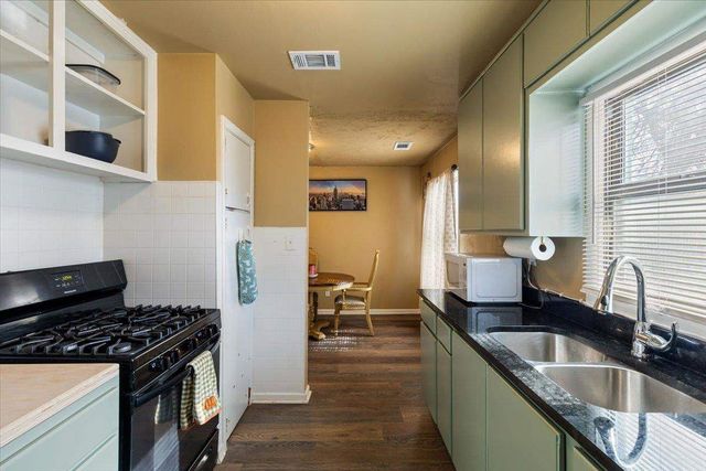 1404 SW C Ave, Lawton, OK 73501