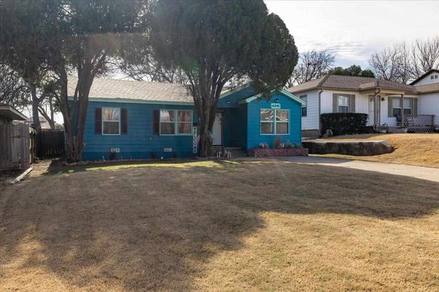 1404 SW C Ave, Lawton, OK 73501