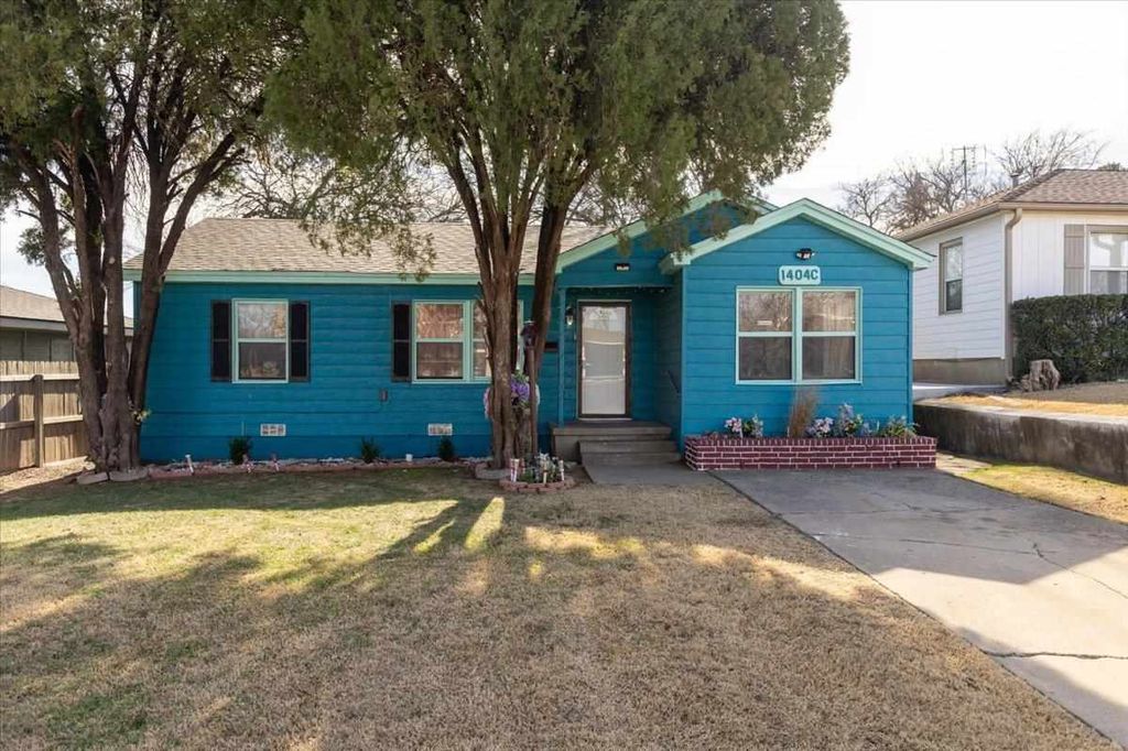1404 SW C Ave, Lawton, OK 73501