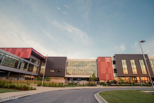 1309 E Valley Street, Joplin, MO 64801