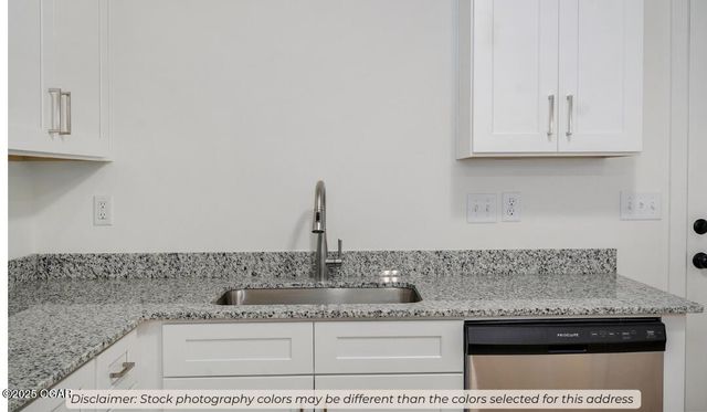 1309 E Valley Street, Joplin, MO 64801