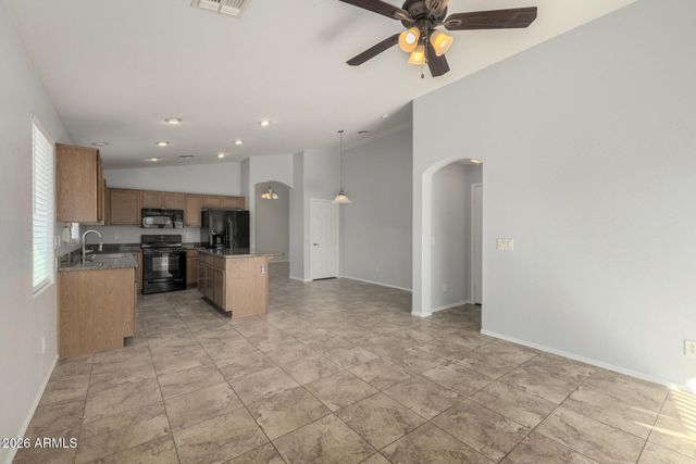 4631 W SHUMWAY FARM Road, Laveen, AZ 85339