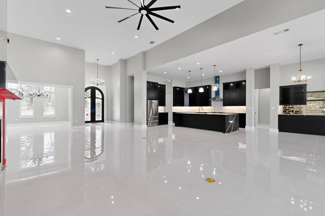 8743 Southern Shore Court, Kemp, TX 75143