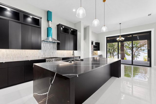 8743 Southern Shore Court, Kemp, TX 75143