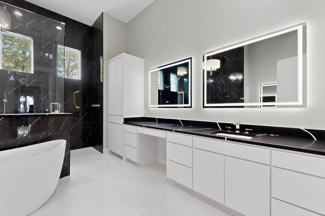 8743 Southern Shore Court, Kemp, TX 75143