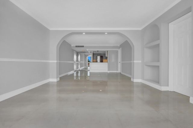 2000 Presidential Way 504, West Palm Beach, FL 33401