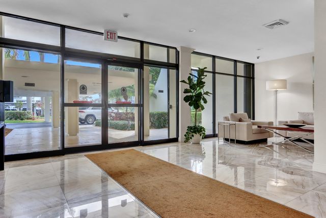 2000 Presidential Way 504, West Palm Beach, FL 33401