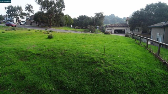 209 N Rancho Pl, Pinole, CA 94803