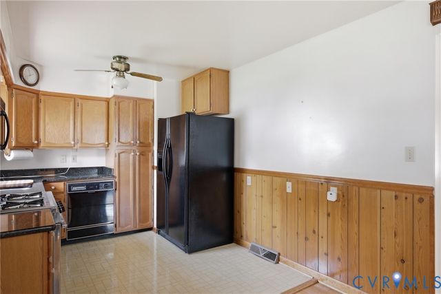 3200 Valleyfield Rd, Henrico, VA 23228