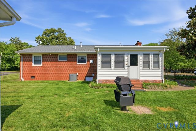 3200 Valleyfield Rd, Henrico, VA 23228