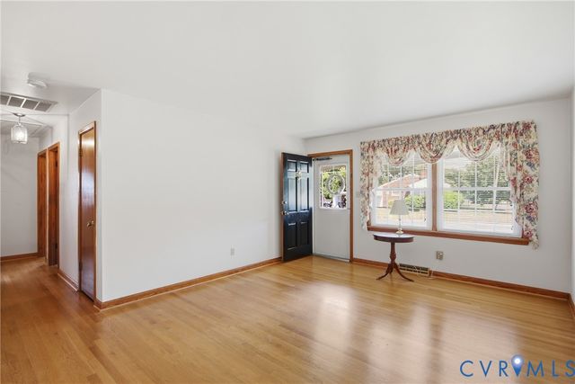 3200 Valleyfield Rd, Henrico, VA 23228